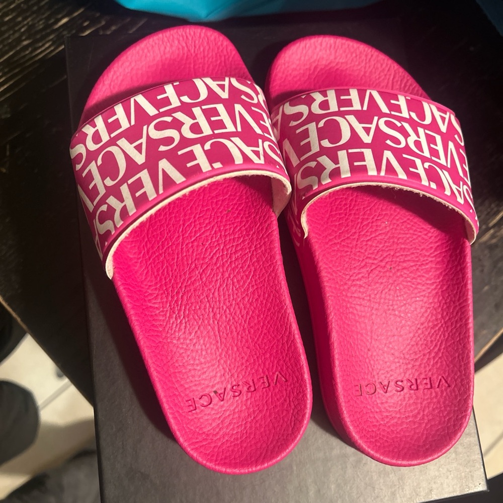Kids Versace Vibrant Pink Slides